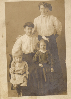 Nora Schmidt Smith